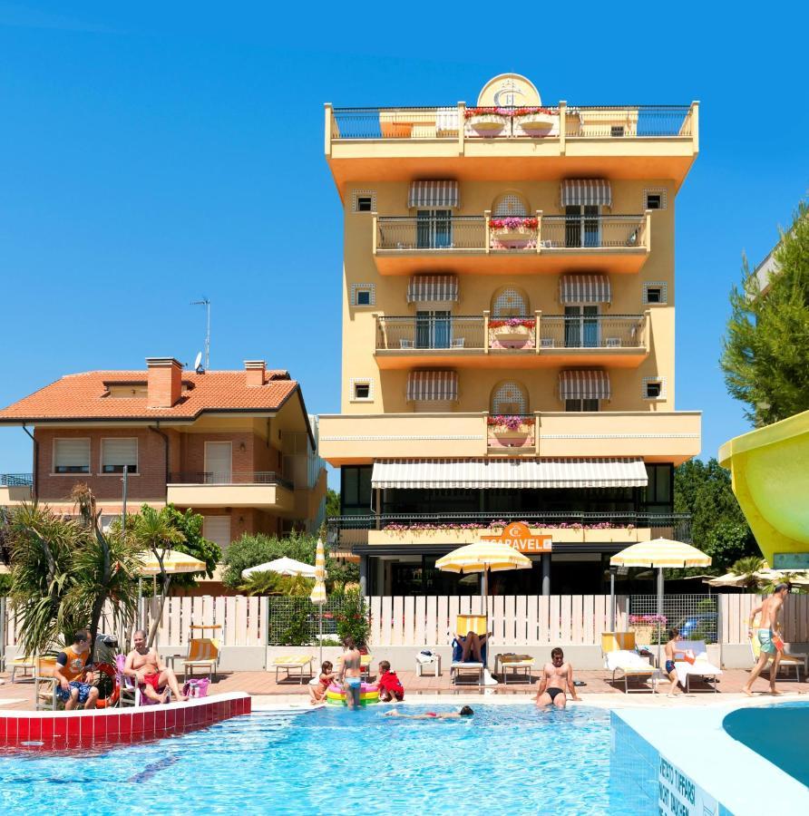 Hotel Caravel B&B Misano Adriatico Ngoại thất bức ảnh